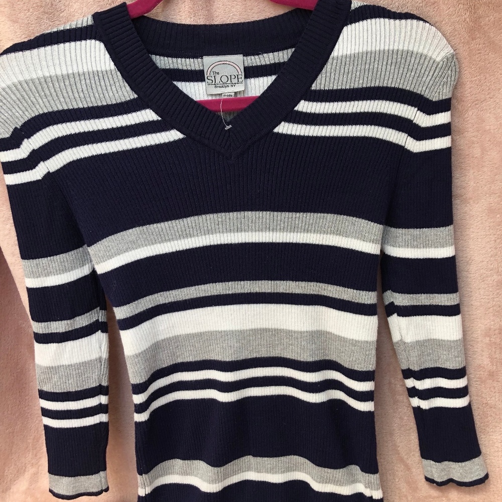 The Slope Sweater/ mid length sleeve.